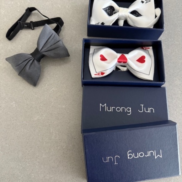 3 Fun Men's Satin Silk Pre-Tie Bowtie -Black, Ace of Spades, Ace of Hearts Cards - Picture 1 of 5